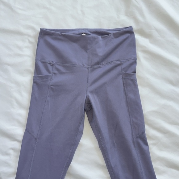 Lavender compression workout leggings - Picture 3 of 5
